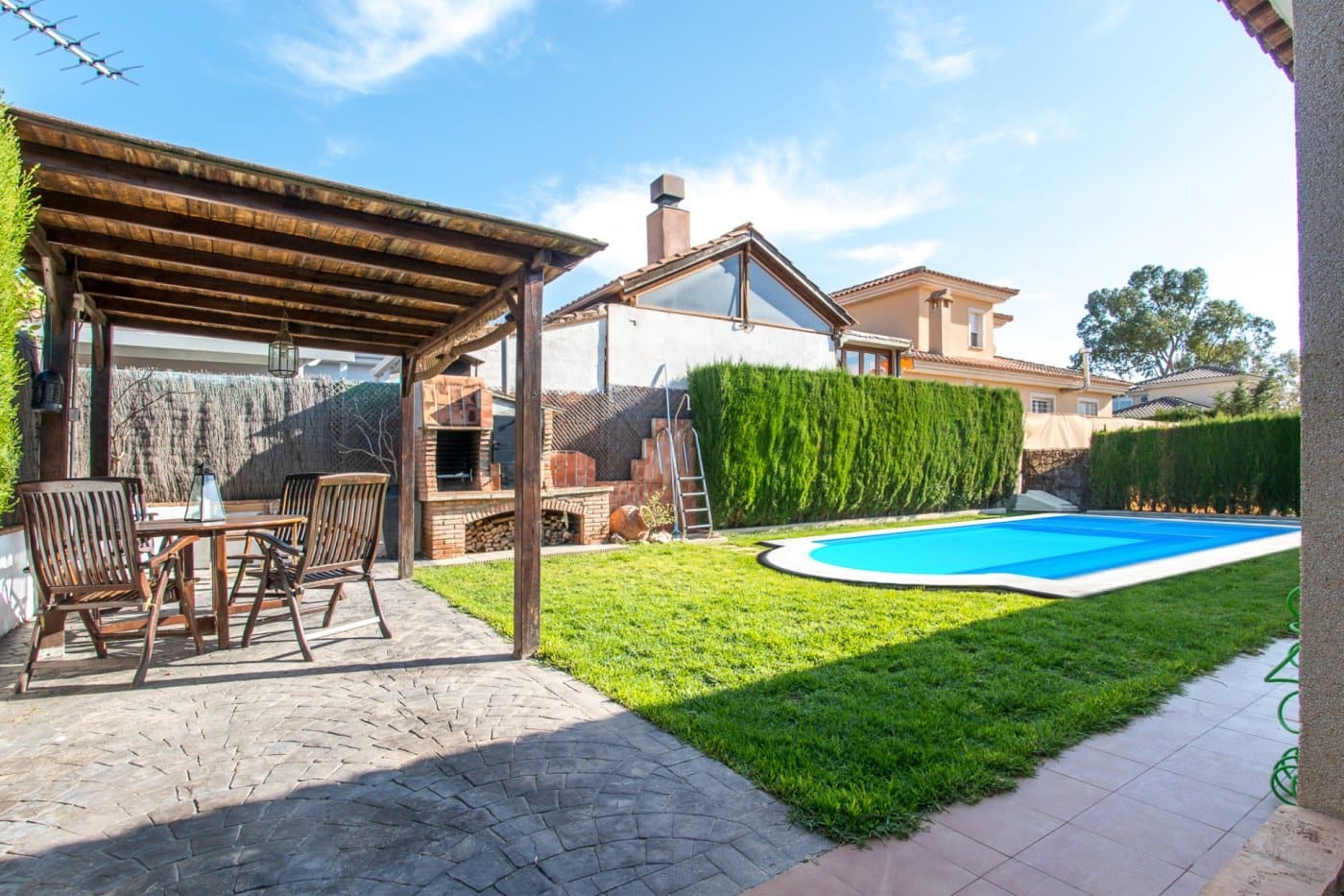 Chalet en urbanizacion La Alcayna