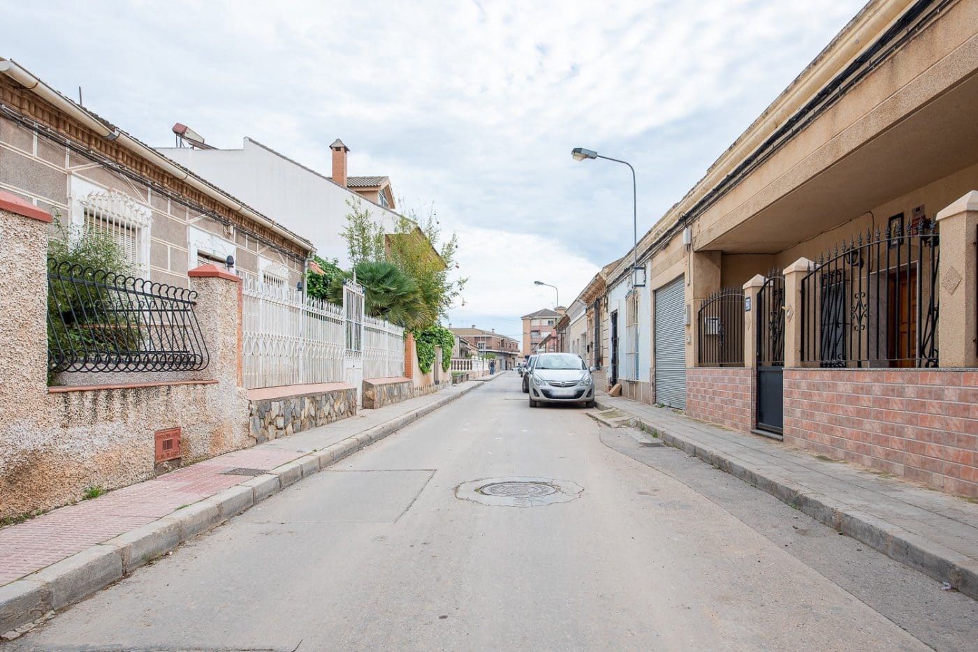 Casa de planta baja en Los Dolores  -OPCION DE VENTA APLAZADA-
