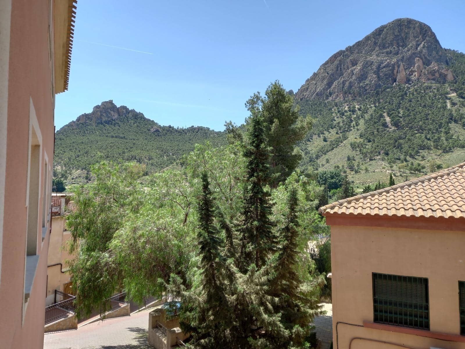 EXCELENTE PISO CON LICENCIA TURISTICA CASCO ANTIGUO DE CIEZA (SEMANA SANTA