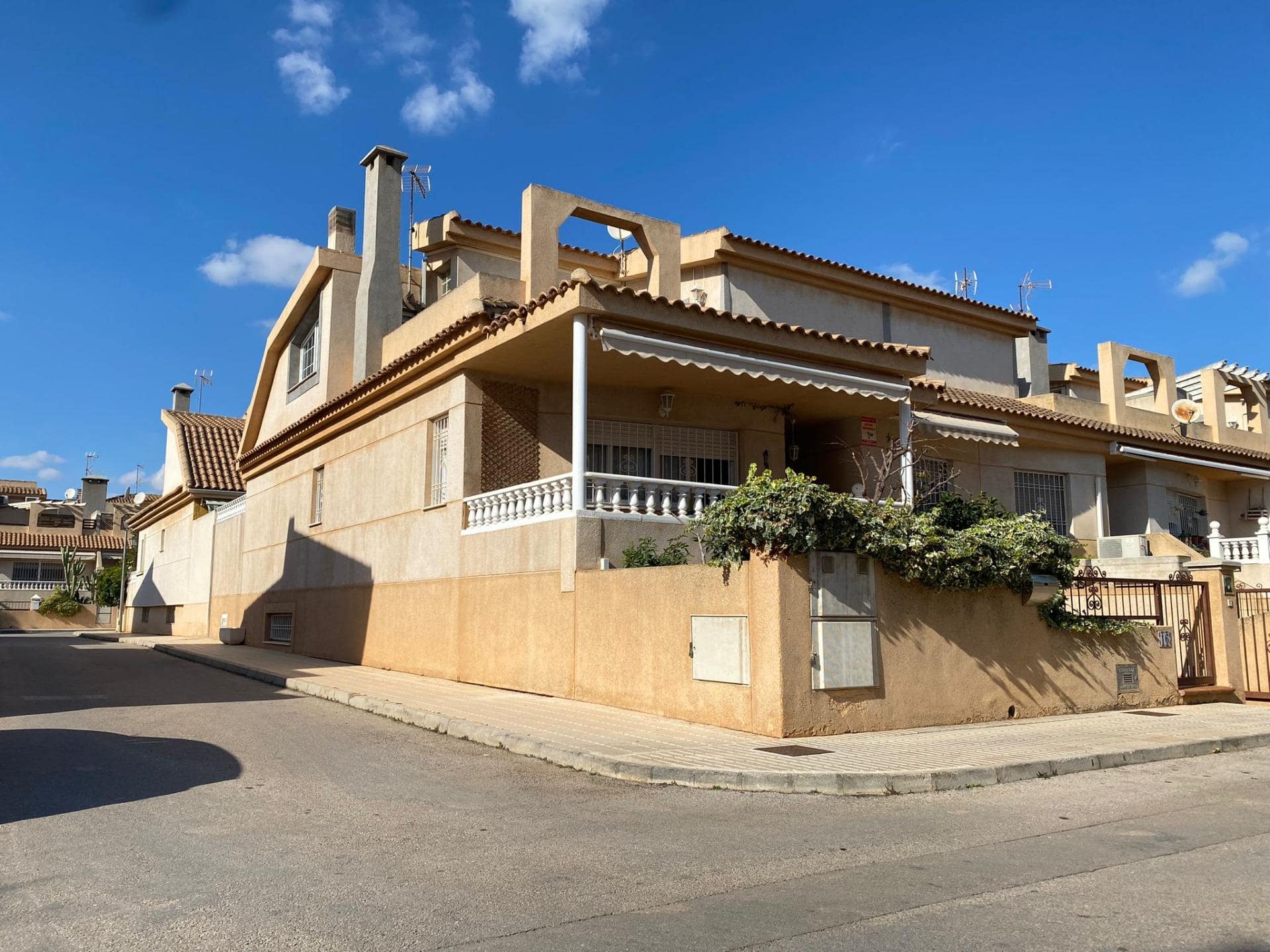 DUPLEX A LA VENTA EN SANTA ANA Rosa y Porta Inmobiliaria en Molina